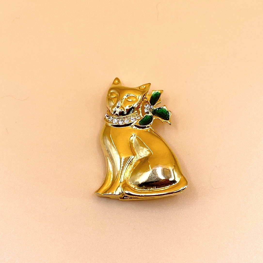 Vntg Golden Cat Christmas Pin Brooch 25$